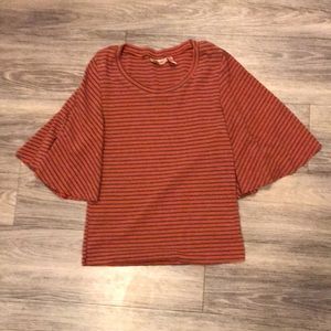 Cute tee with bell  sleeves